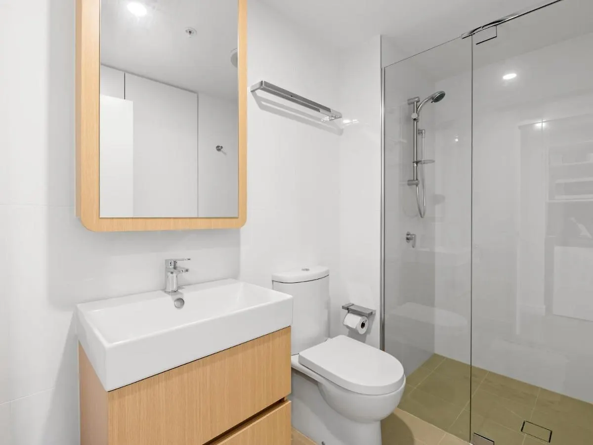 Brand-New Central Studio Apart With Views Brisbane